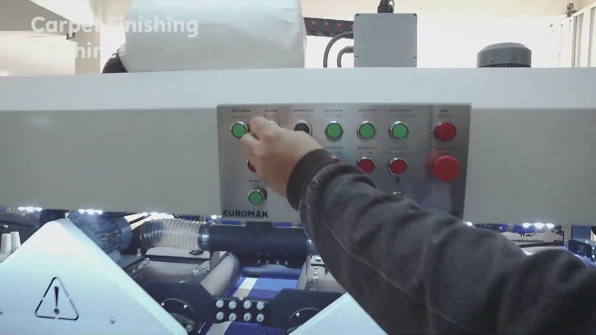 Load video: Carpet Packing Machine
